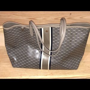 Tory Burch Gemini Link Coated Tote French Gray